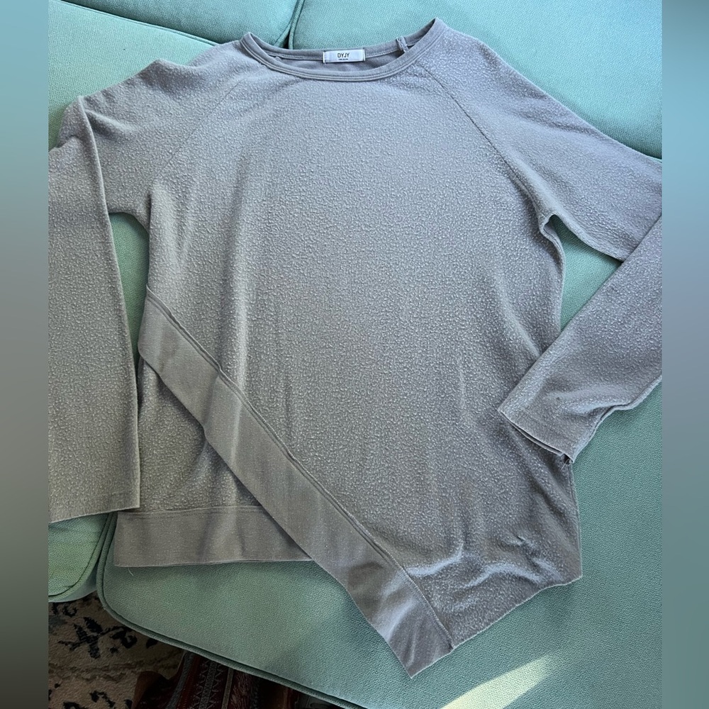 DYJY Gray Long Sleeve Shirt (size: medium)